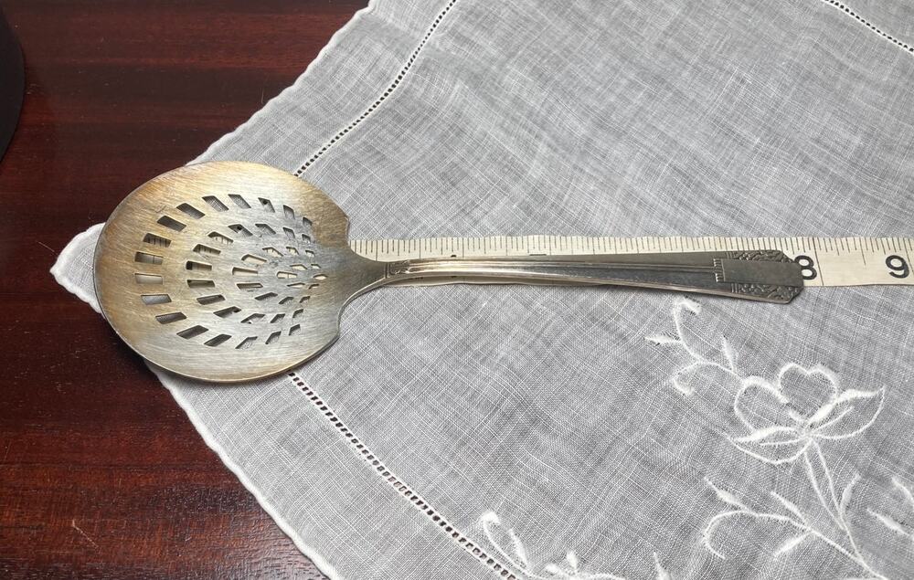 Oneida Wm. A. Rogers Triple Tomato Server
